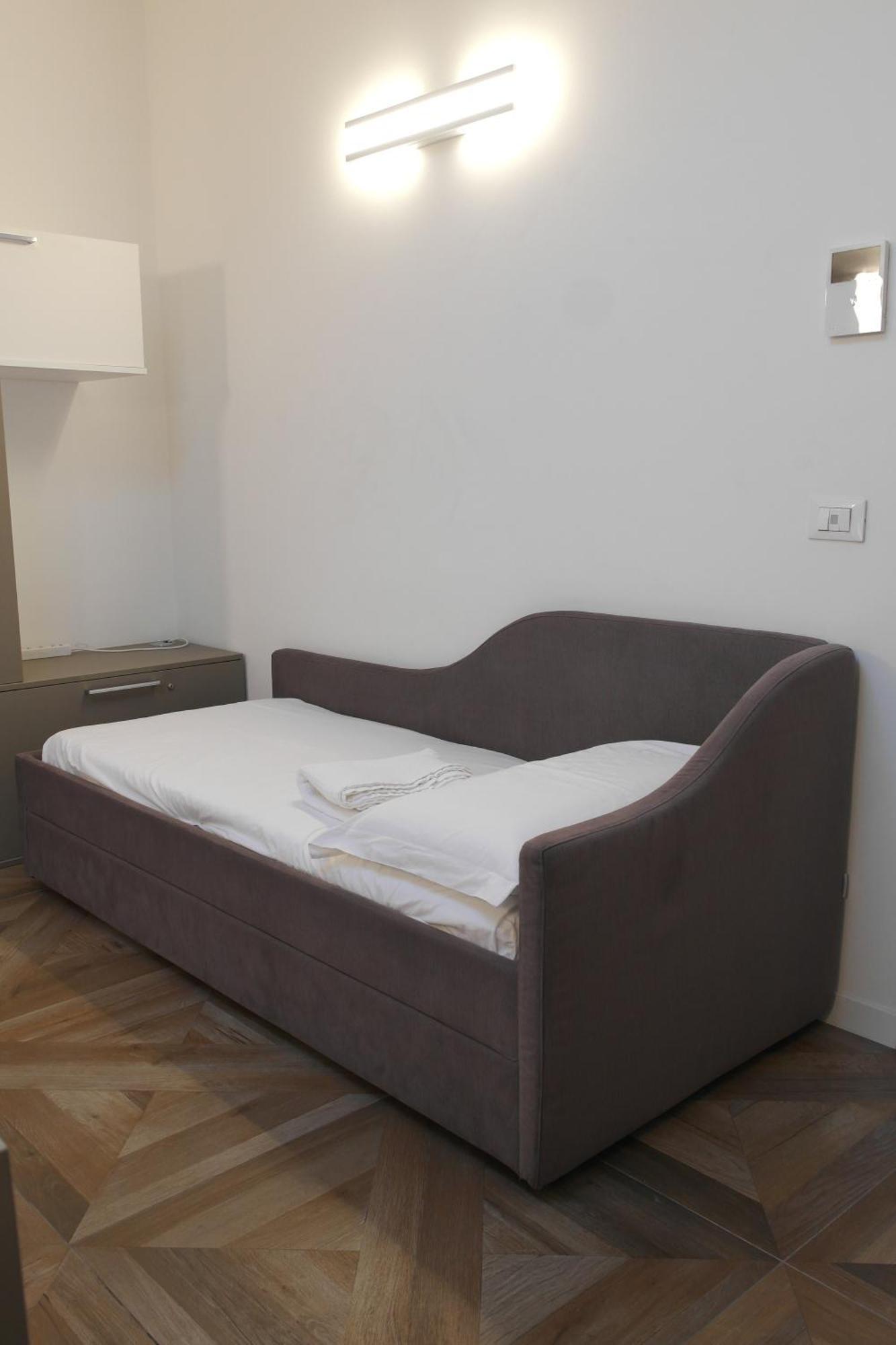 Luminoso Bilocale Zona Tibaldi Bocconi Apartment Milan Exterior photo